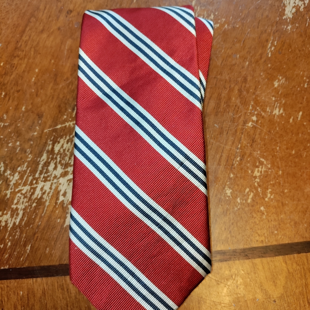 Jos A Bank tie 100% silk
